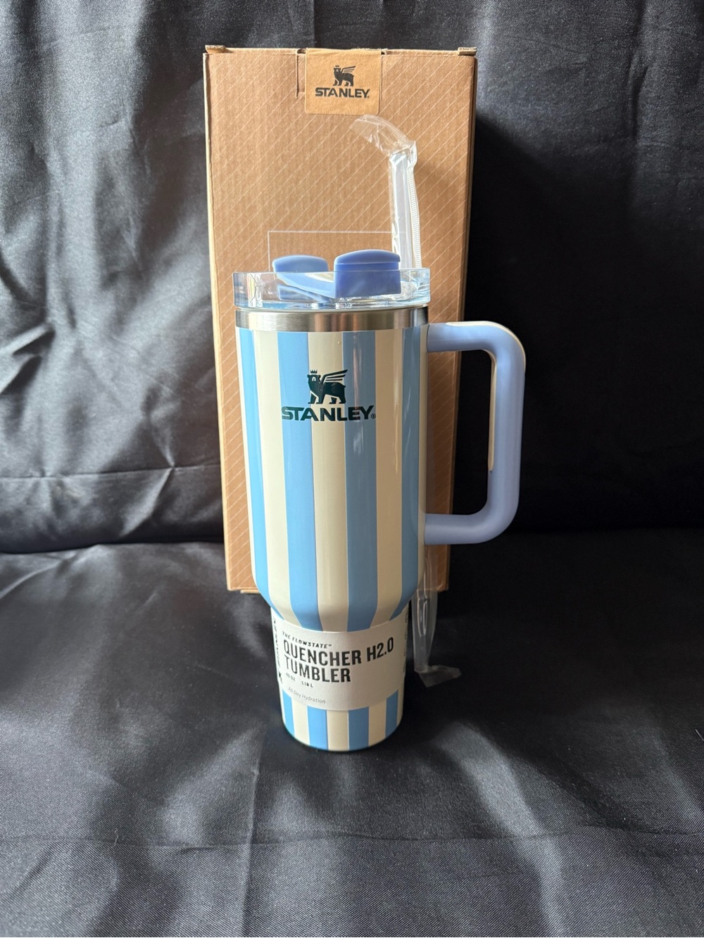 New Stanley 40oz Quencher H2.0 Tumbler - Classy Blue & White Stripe